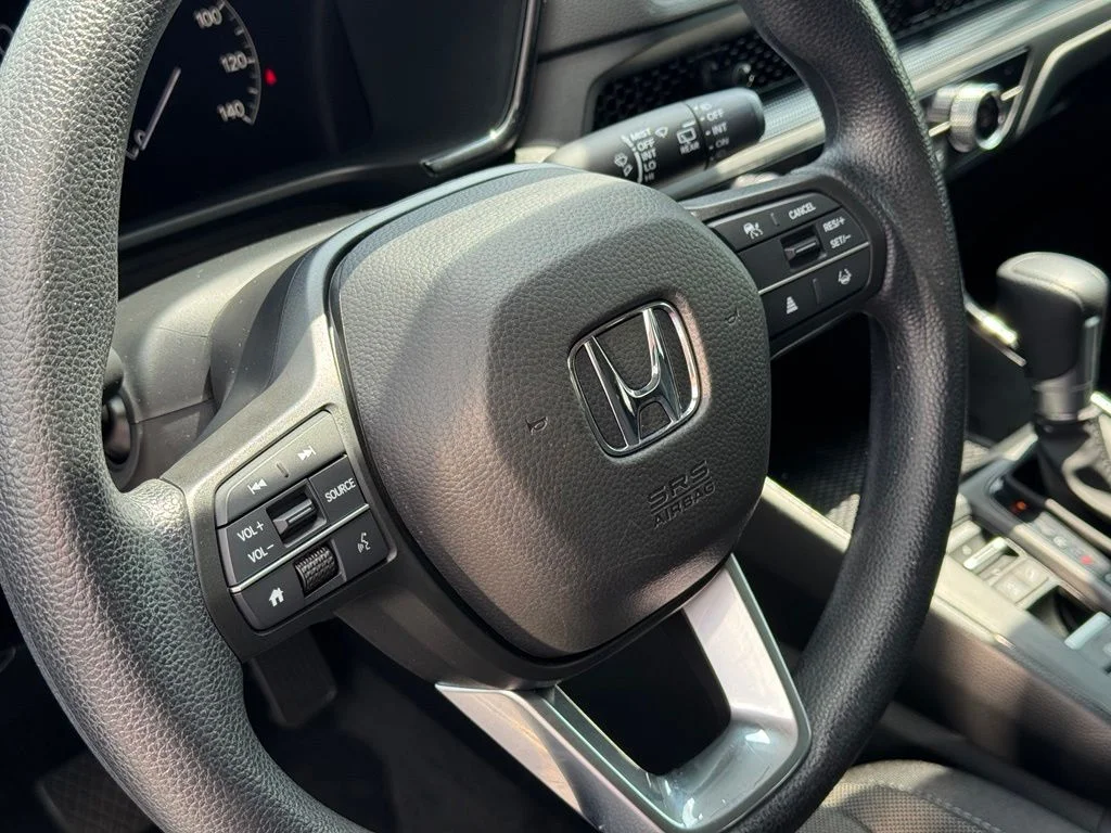 2025 Honda CR-V LX - Photo 16