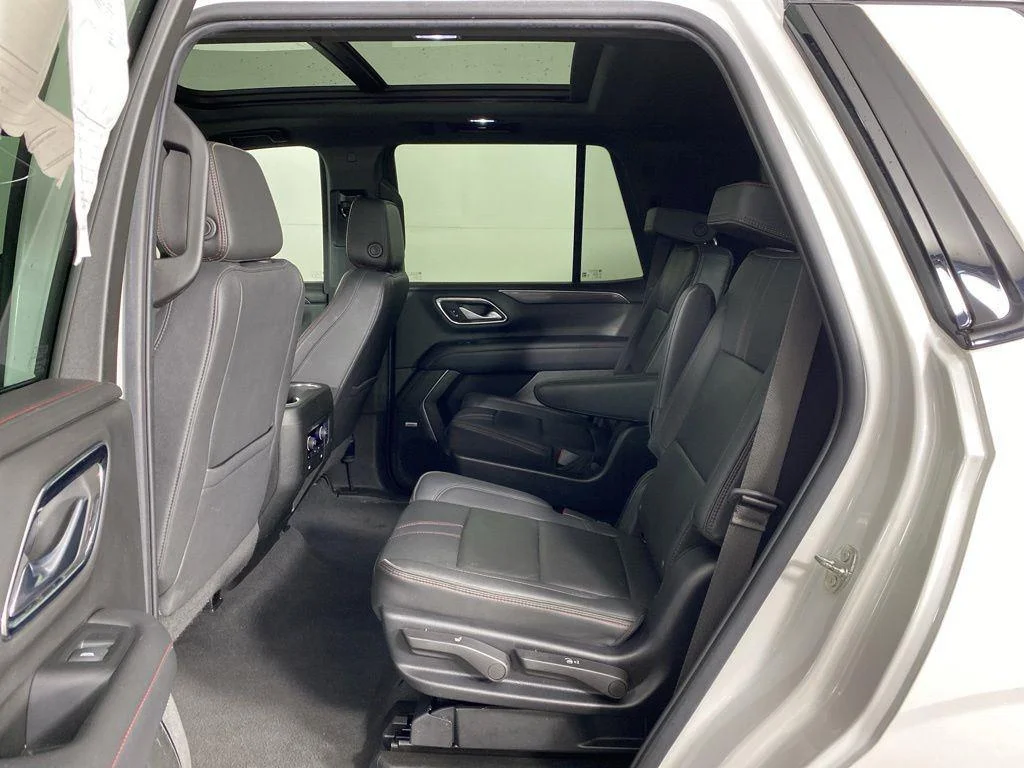 Used 2022 Pearl Chevrolet RST image 12