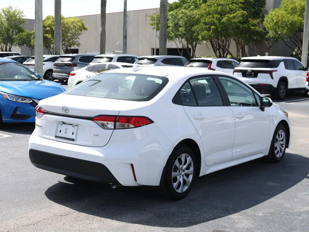 Used 2025 White Toyota LE image 4