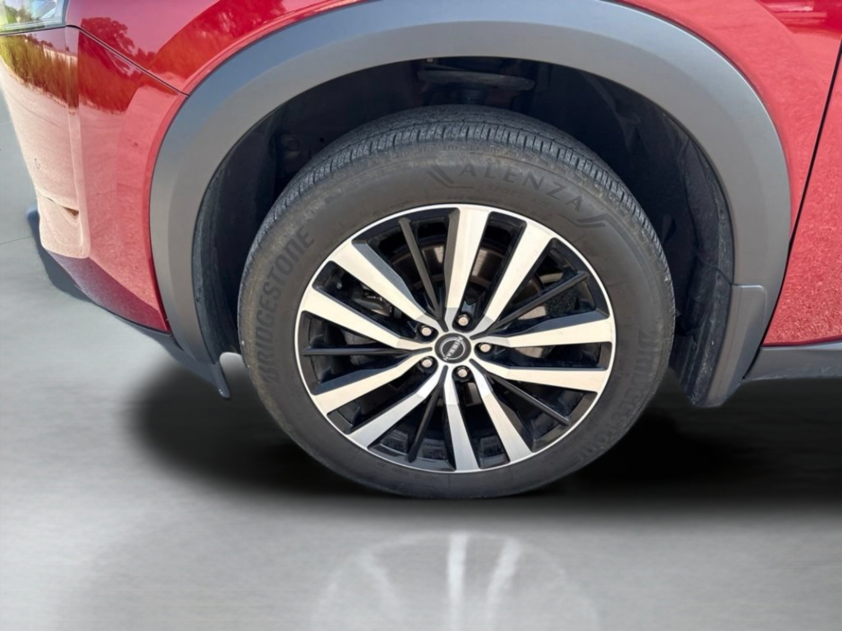 Used 2024 Scarlet Ember Nissan Platinum image 35