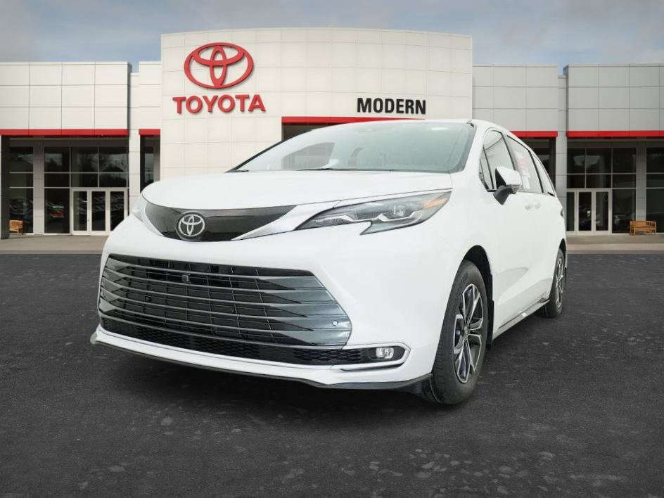 New 2026 Wind Chill Pearl Toyota Platinum image 19