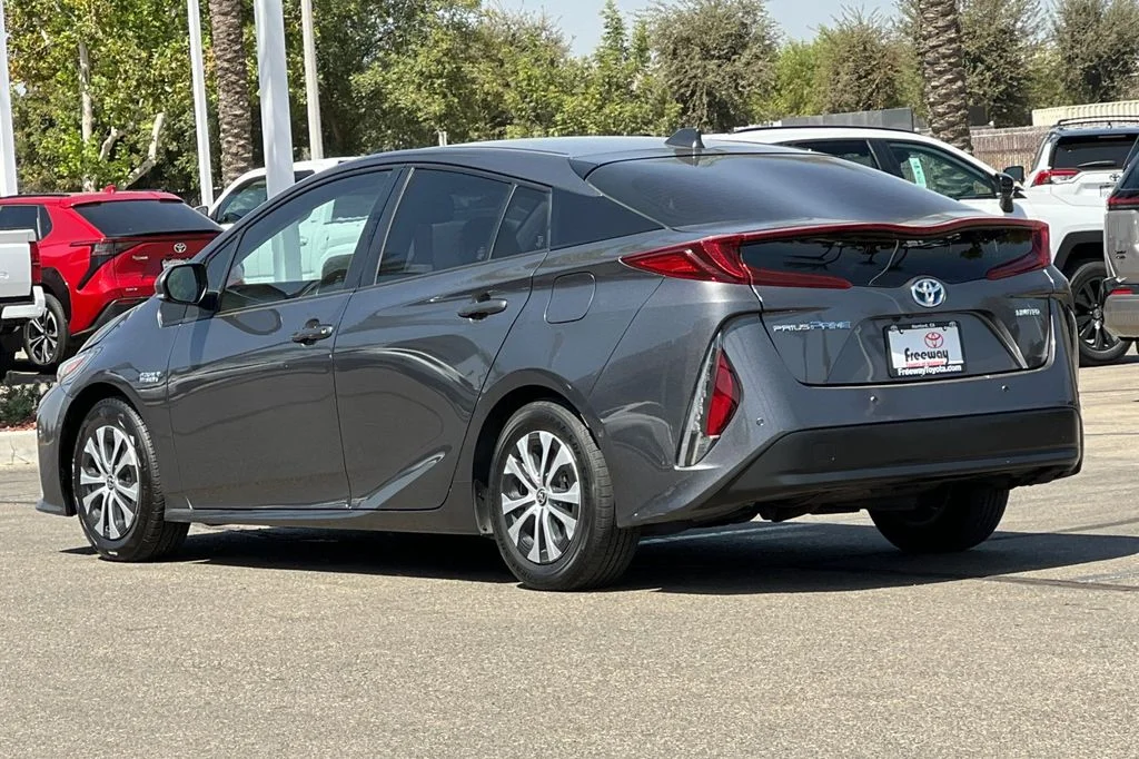 Certified Used 2021 Gray Toyota Limited image 7