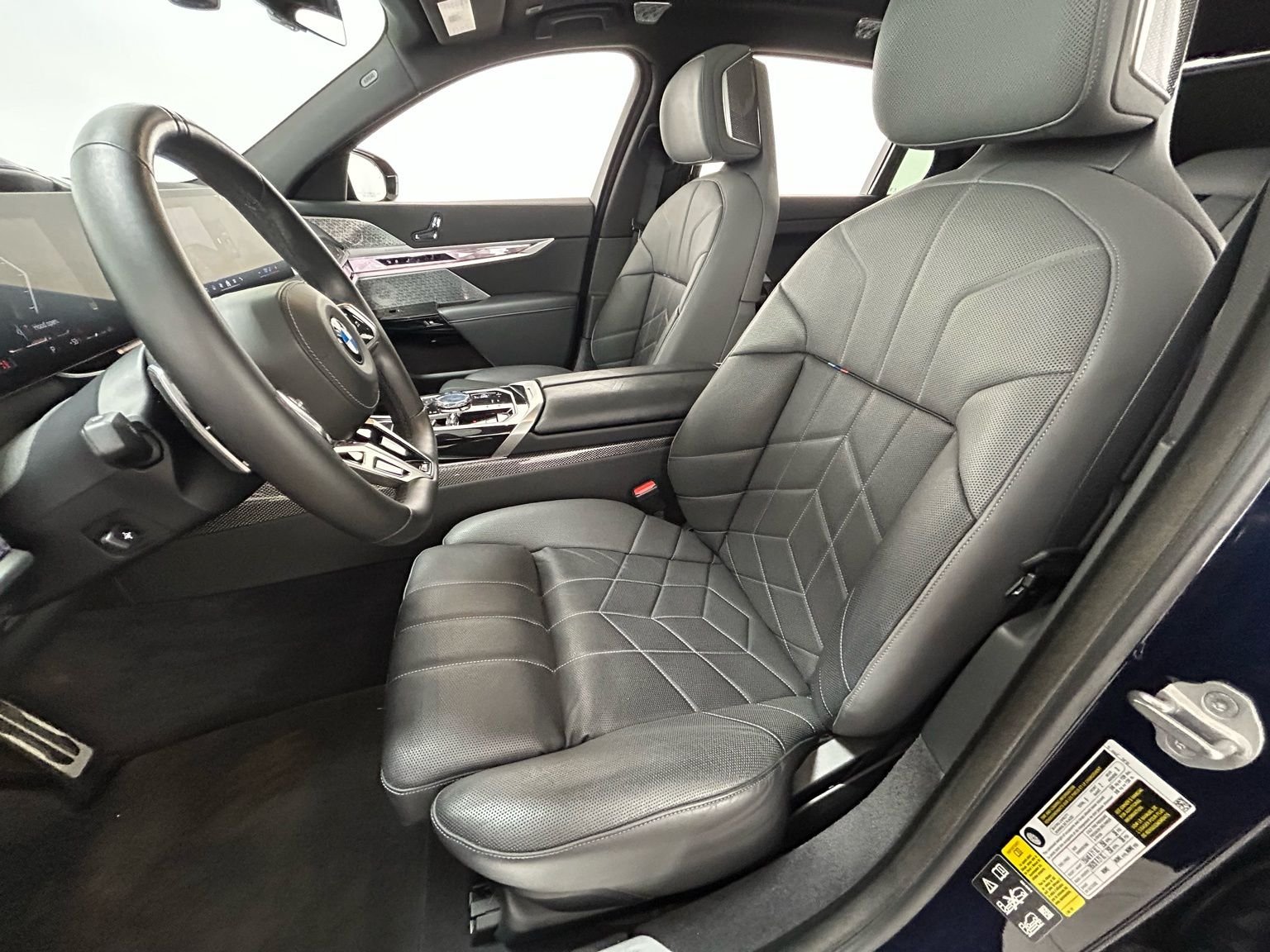 Used 2023 Tanzanite Blue II Metallic BMW 760i xDrive image 29