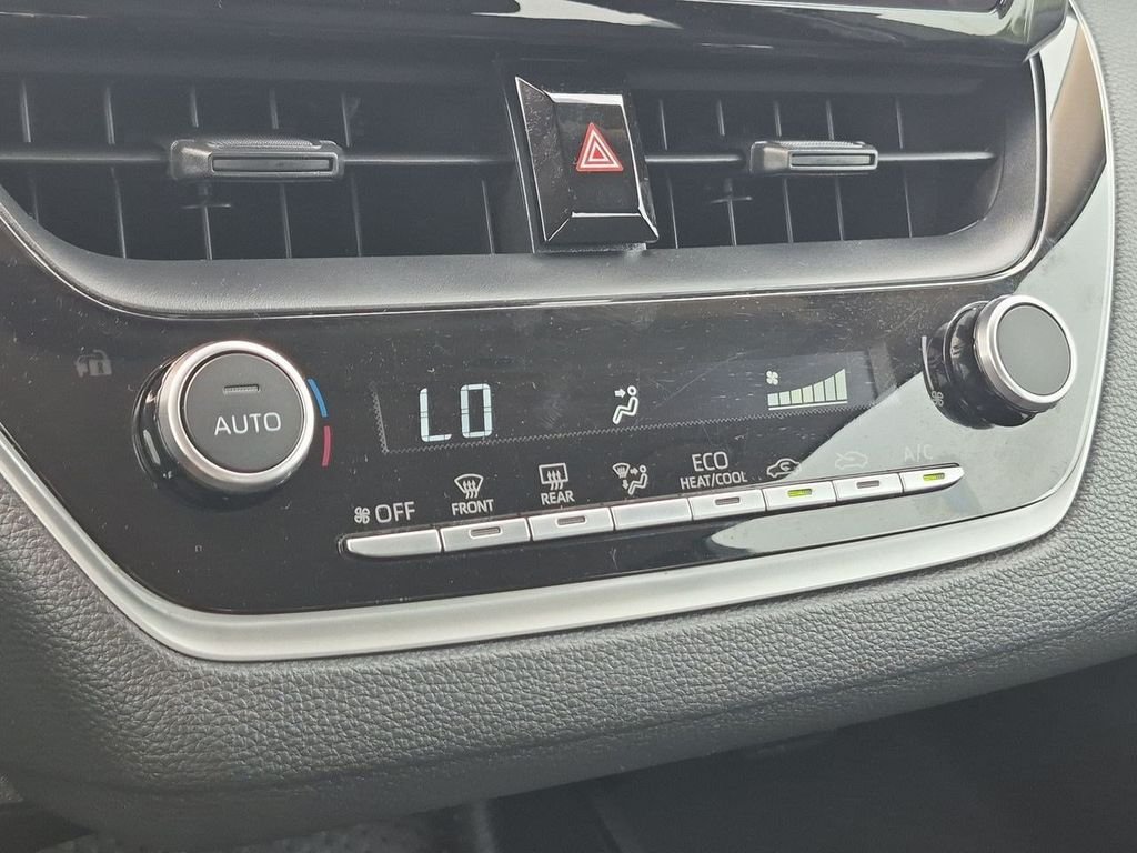 Used 2024 Ice Toyota LE image 20