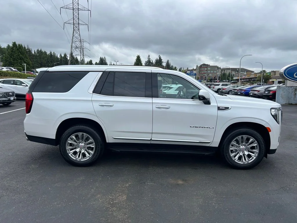 2024 GMC Yukon Denali - Photo 6