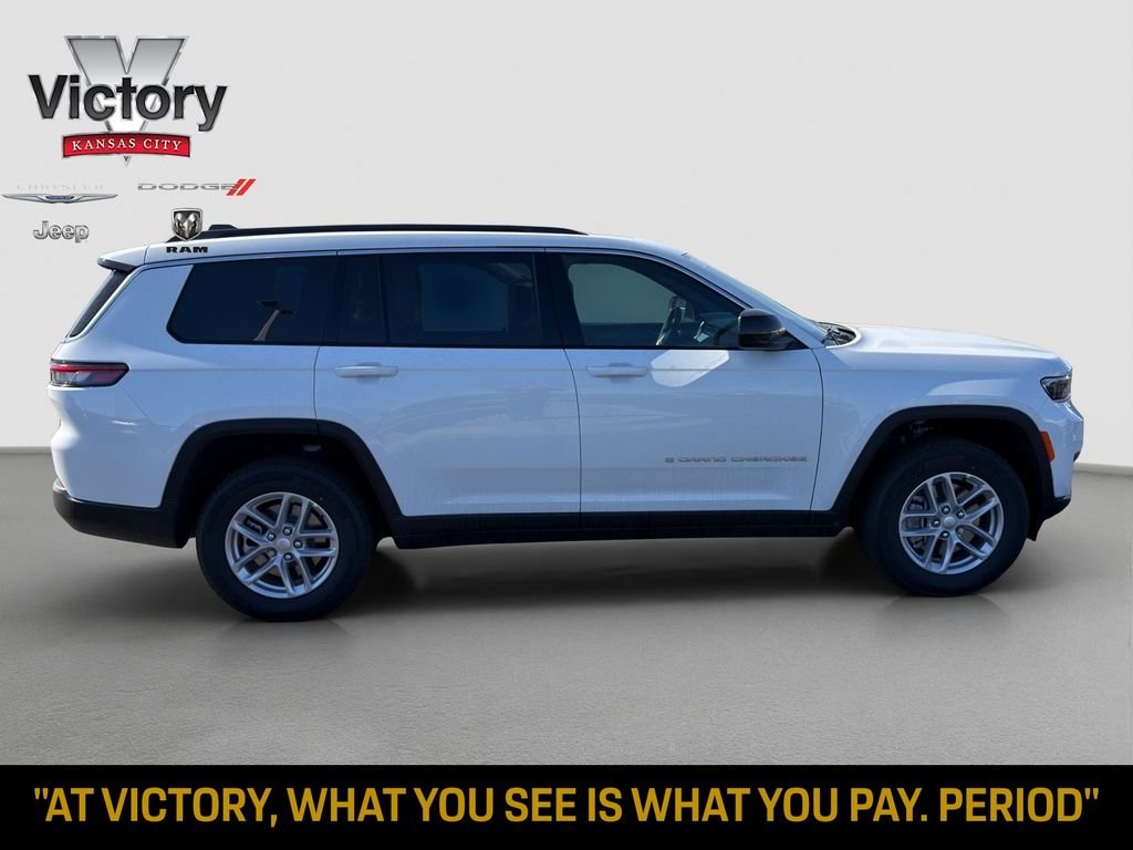 New 2026 Bright White Clear-Coat Exterior Paint Jeep Laredo image 8