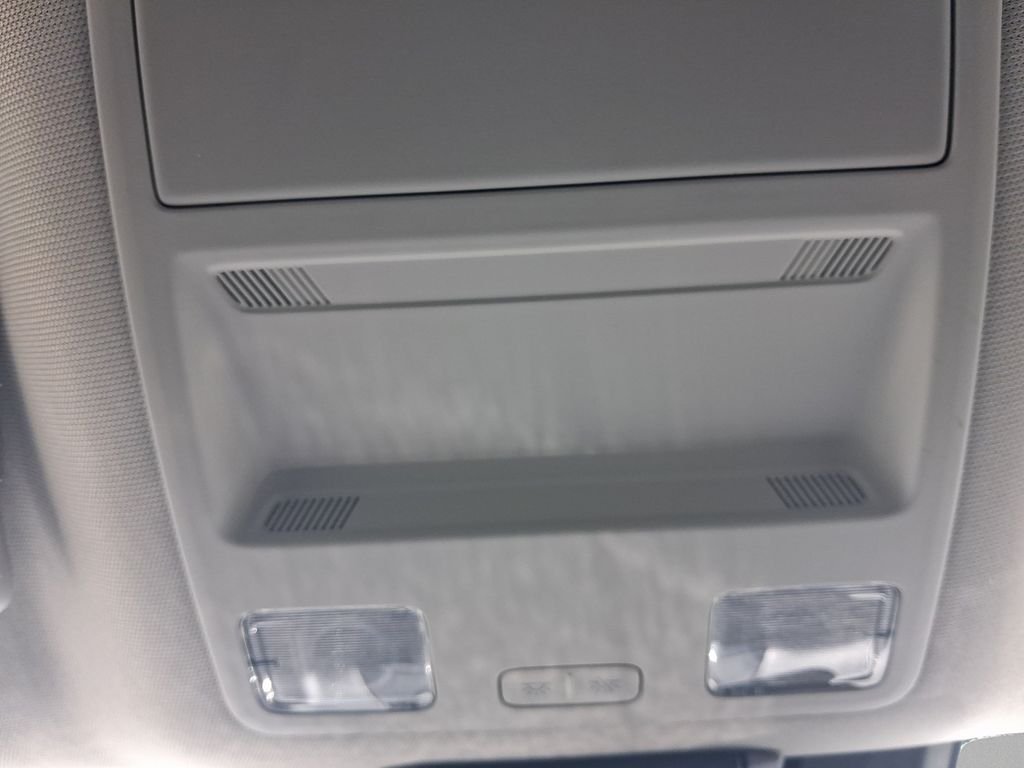 Used 2024 Gray Ford XLT image 15
