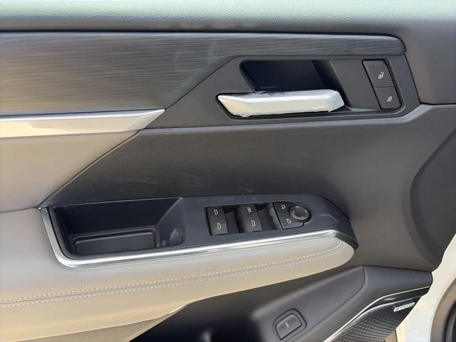 New 2026 White GMC Elevation image 14