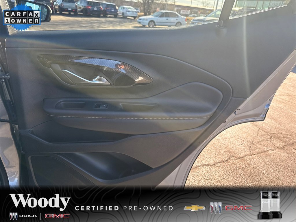 2023 GMC TERRAIN - Image 34