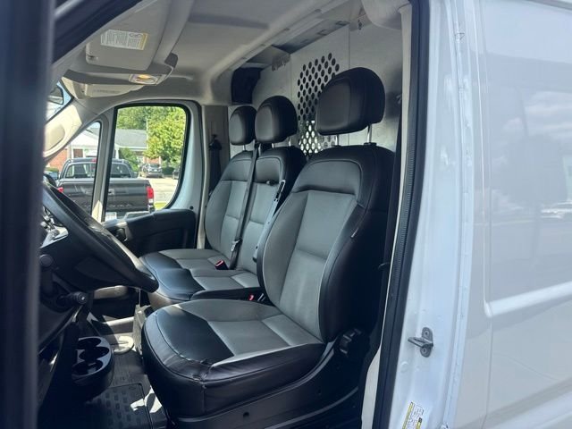 Used 2019 White Ram Low Roof image 14