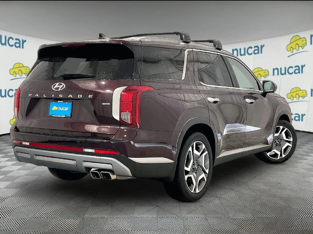 Used 2023 Sierra Burgundy Hyundai SEL image 6