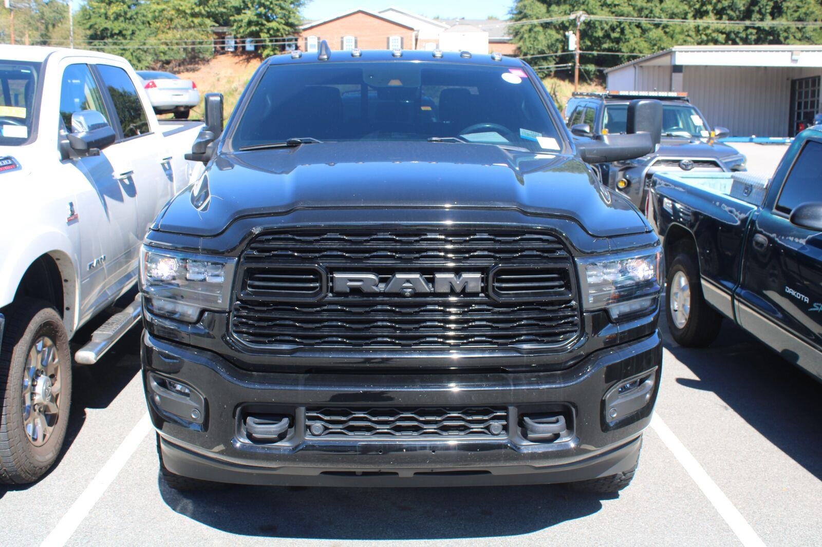 Used 2021 Diamond Black Crystal Pearlcoat Ram Limited image 2