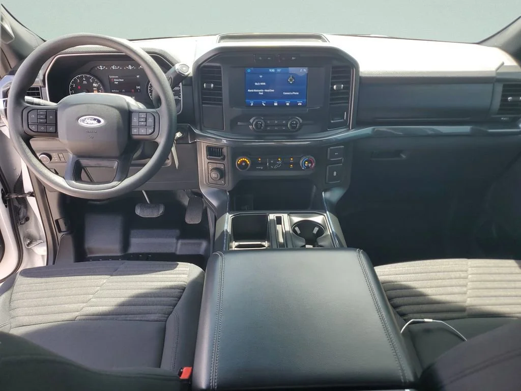 Used 2021 White Ford XL image 11