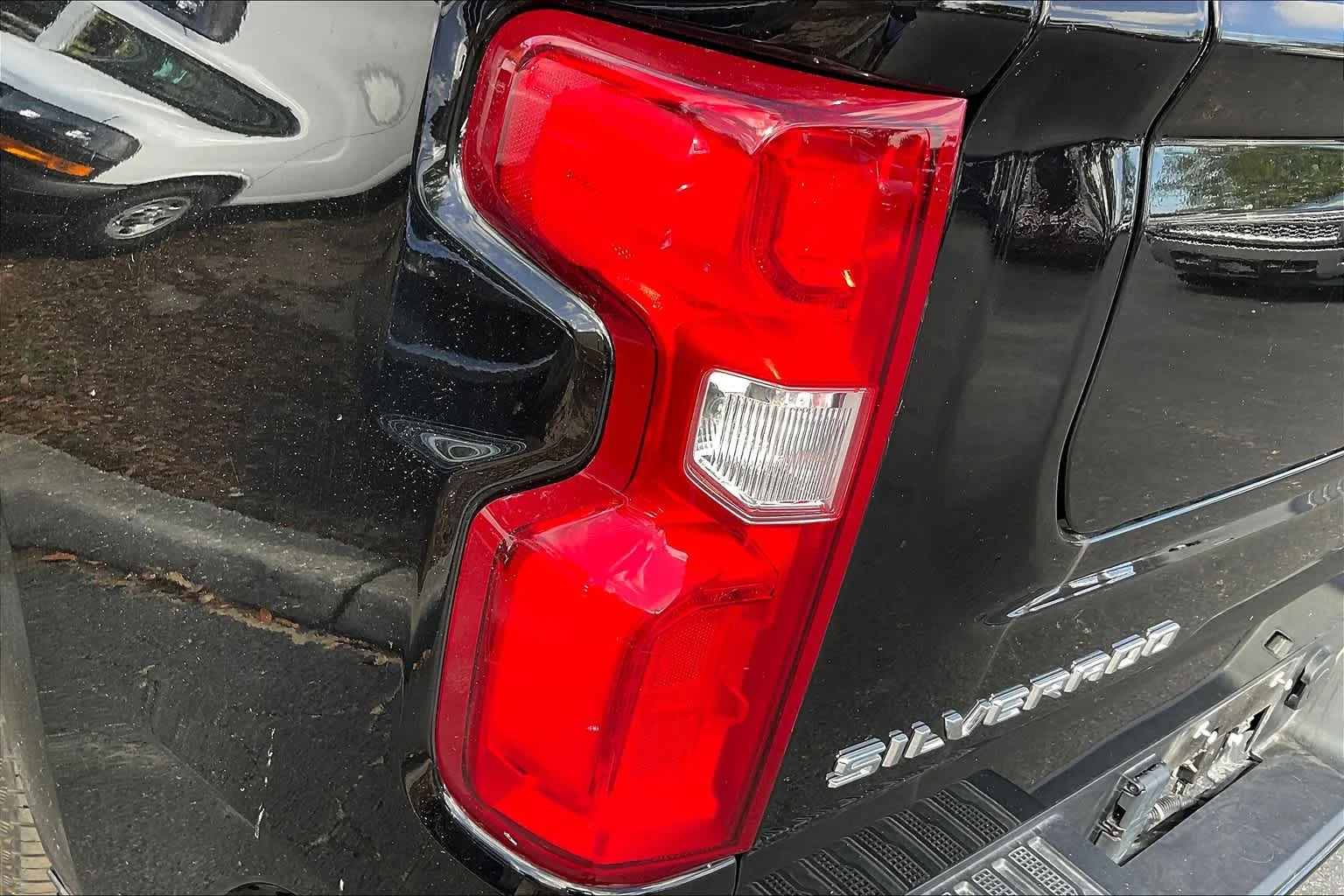 Used 2023 Black Chevrolet High Country image 54