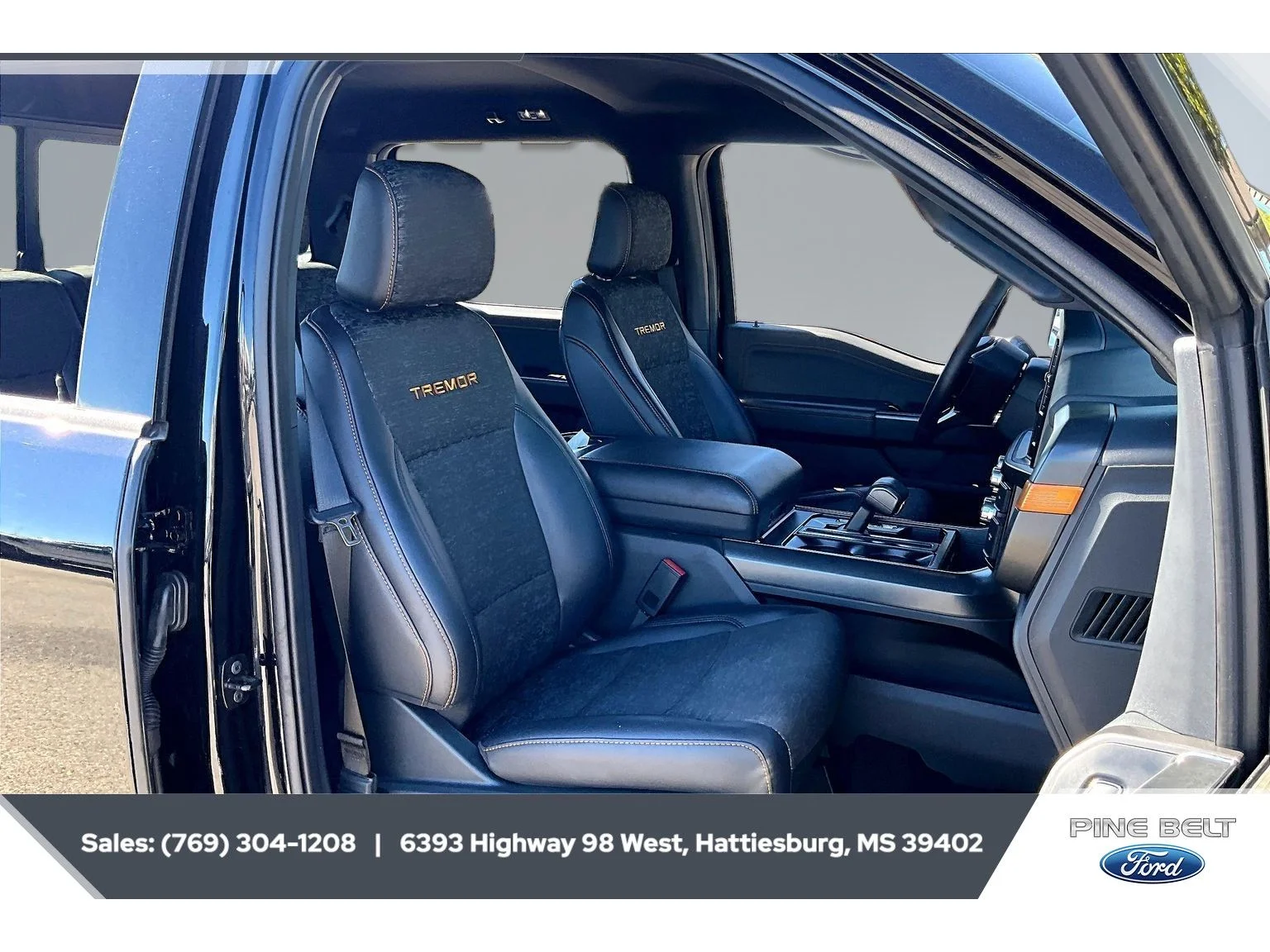 Used 2025 Agate Black Metallic Ford Tremor image 6