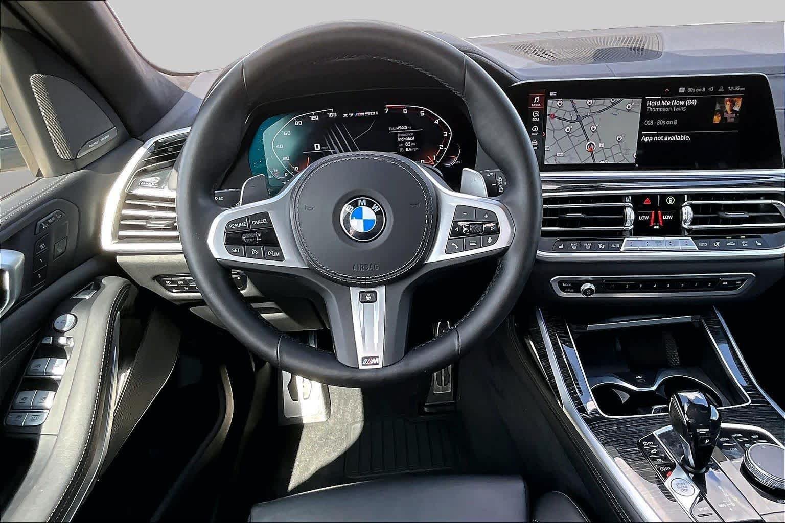 Used 2022 Alpine White BMW M50i image 5