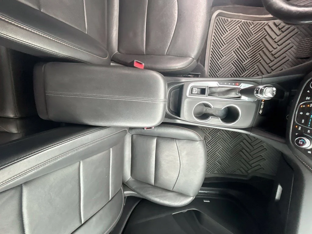 Used 2018 Gray Chevrolet Premier image 15
