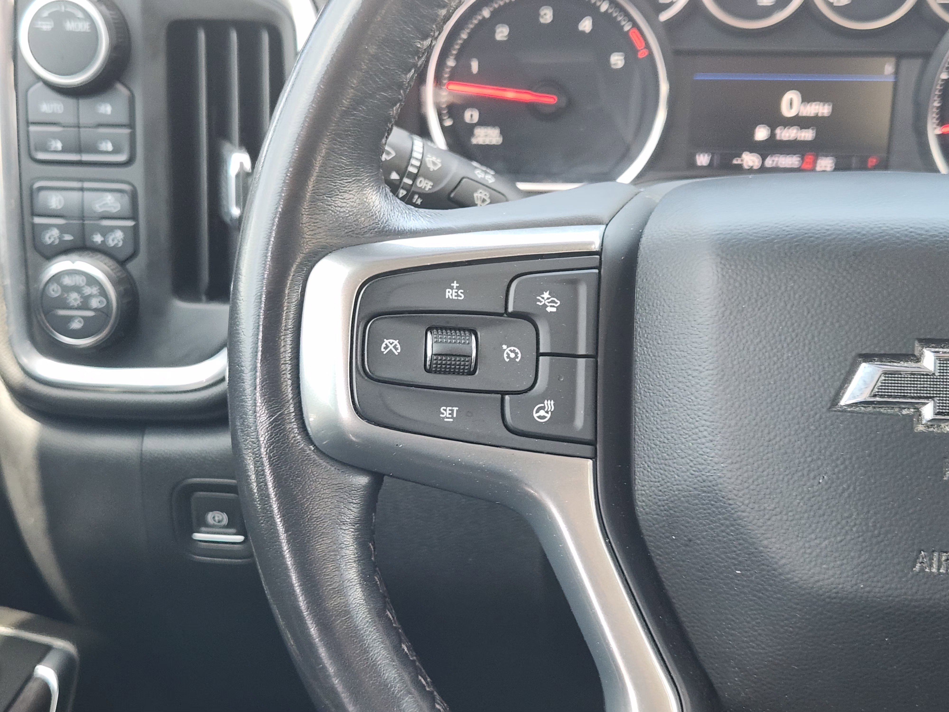 Used 2022 Summit White Chevrolet LTZ image 29