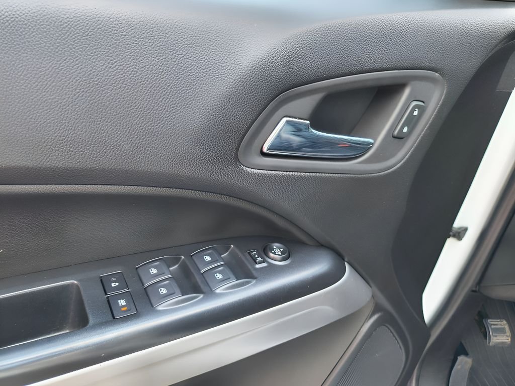 Used 2019 Summit White Chevrolet 4WD ZR2 image 15