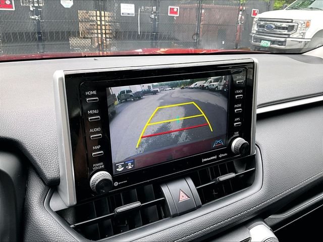 Used 2021 Red Toyota XLE image 27