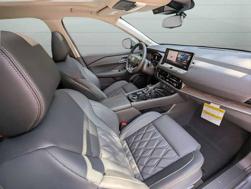 New 2026 Gray Nissan Platinum image 28