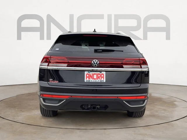 New 2026 Deep Black Pearl Volkswagen 2.0T SE W/TECHNOLOGY image 6