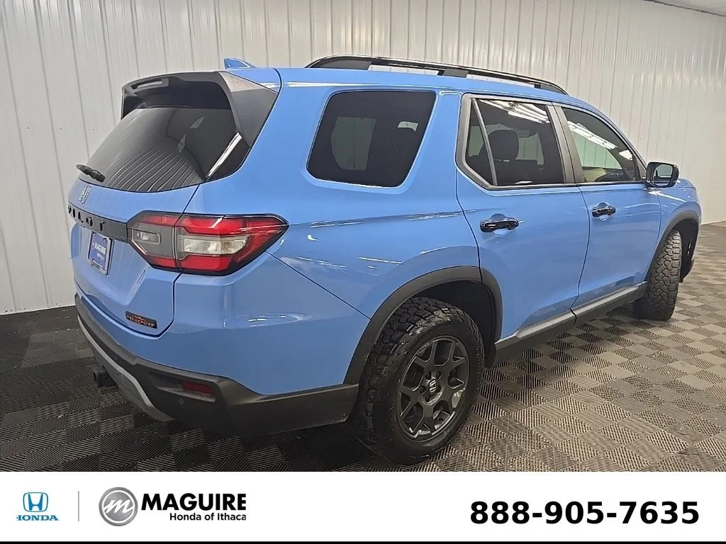 Used 2024  Honda TrailSport image 10