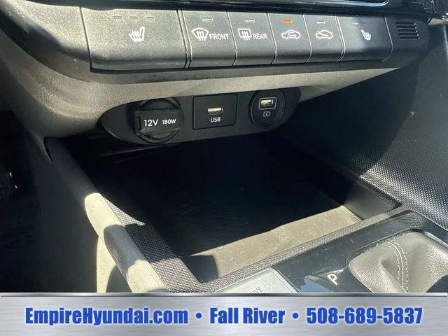 Used 2023  Hyundai SEL image 30