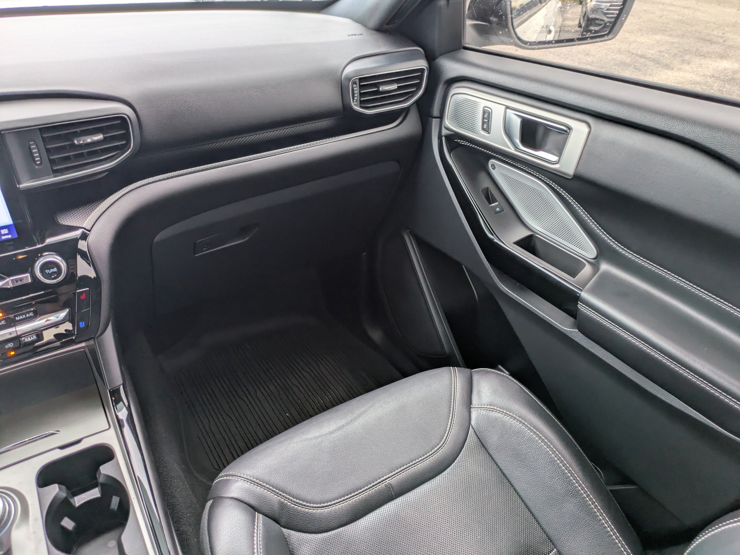 Used 2022  Ford ST image 16
