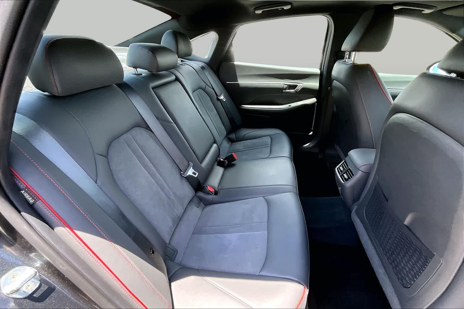 Used 2022 Portofino Gray Hyundai SEL Plus image 21