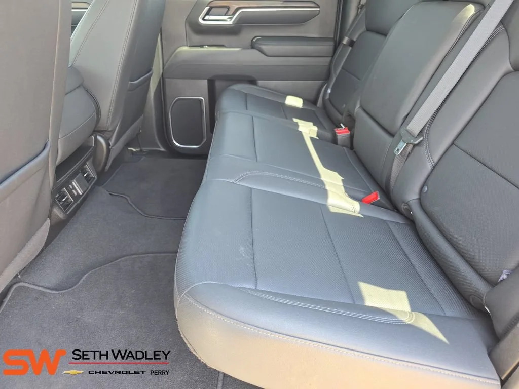 2025 GMC Sierra 1500 SLT - Photo 14