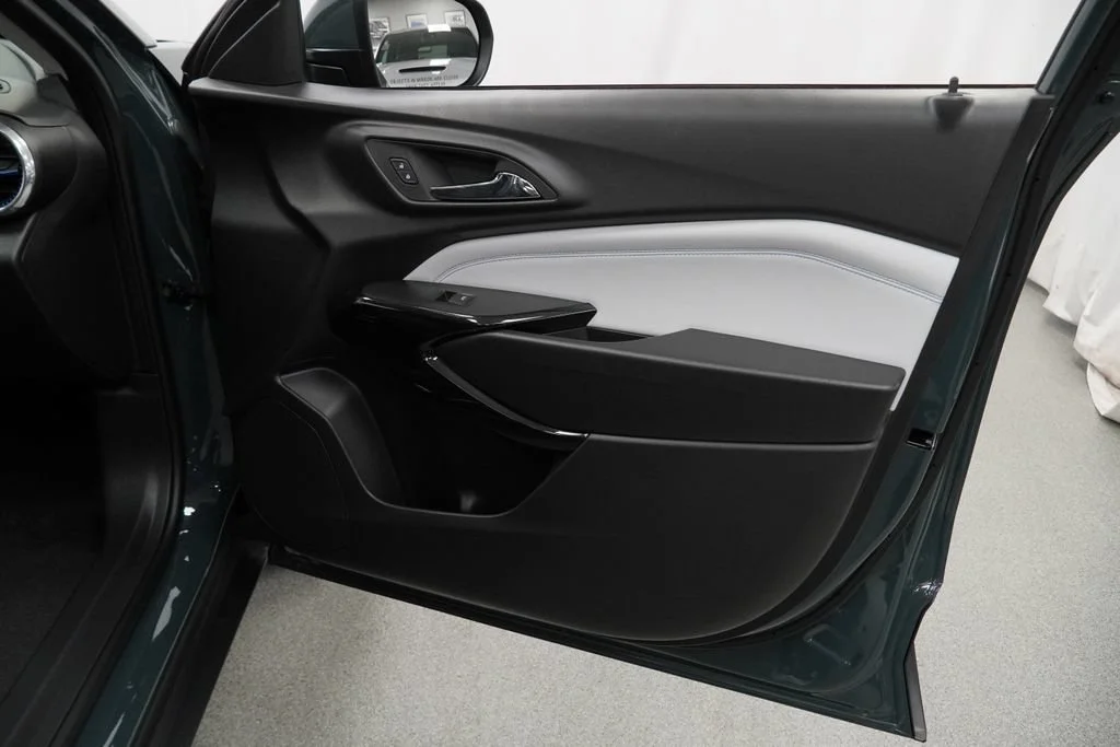 New 2026 Cypress Gray Chevrolet LT image 27