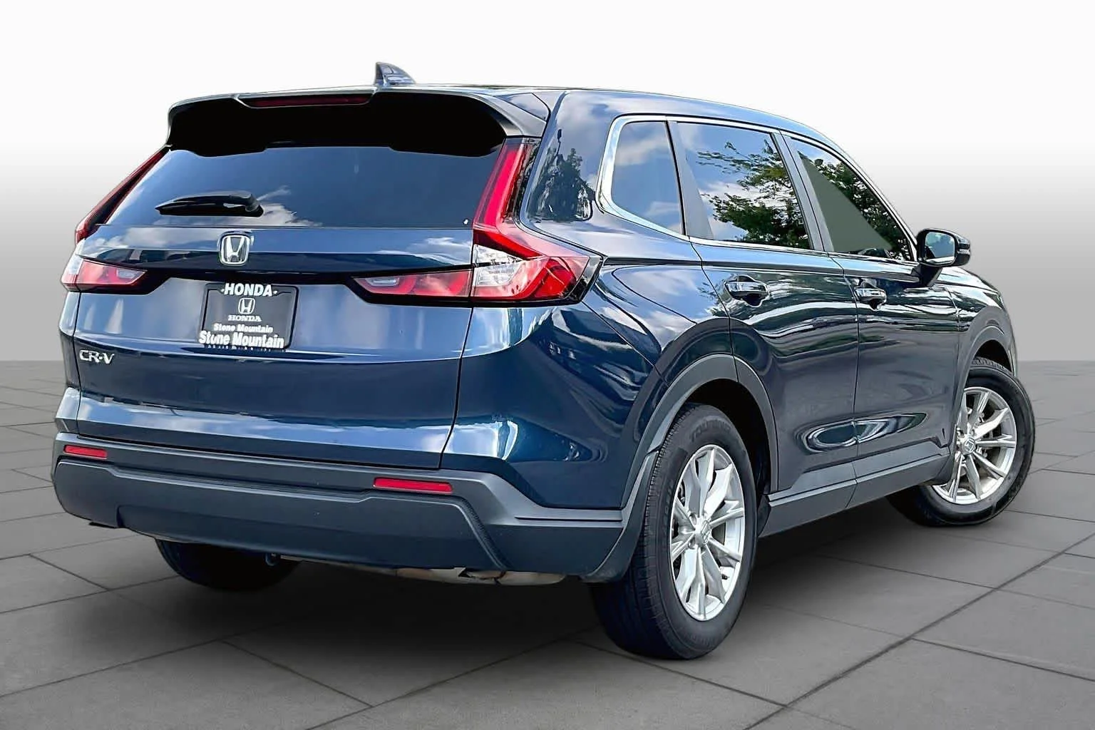 Used 2024 Canyon River Blue Metallic Honda EX image 25