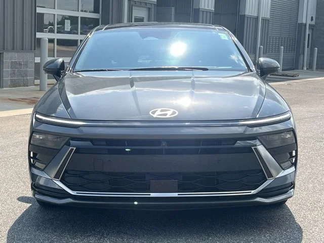 Used 2025 Gray Hyundai Limited image 16