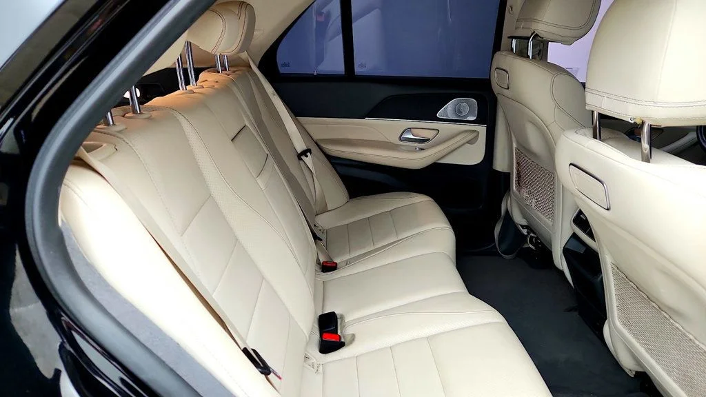 Used 2020 Black Mercedes-Benz GLE 350 4MATIC® SUV w/ Premium & Parking Assist Pkgs image 21