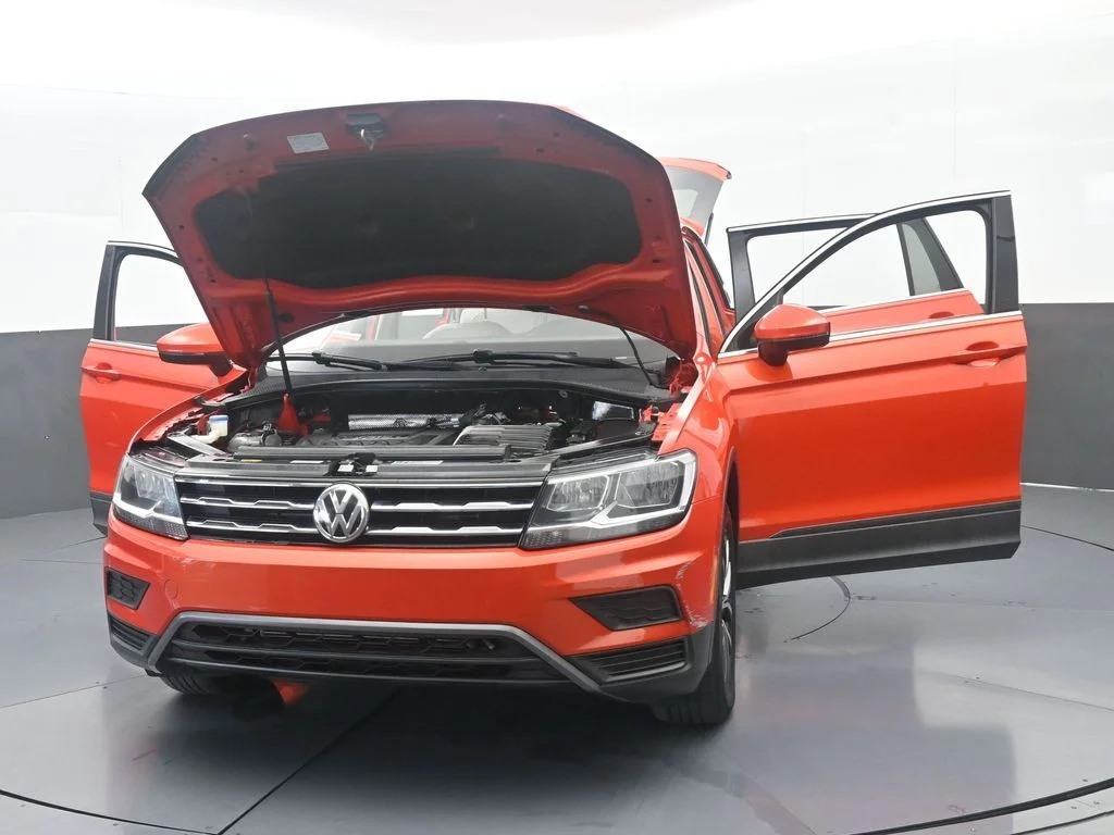 Used 2019 Orange Metallic Volkswagen 2.0T SE image 71