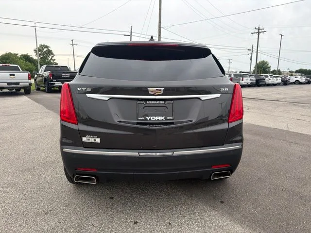 Used 2017 Gray Cadillac Luxury image 7