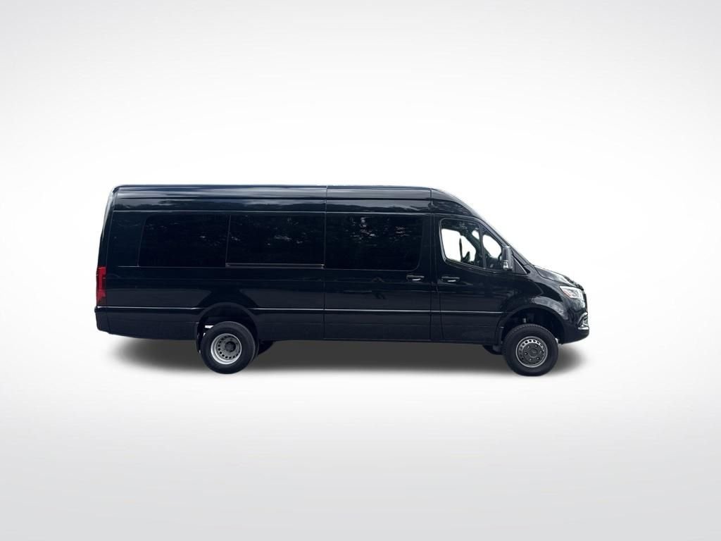 Used 2024 Black Mercedes-Benz Cargo 170 WB image 4