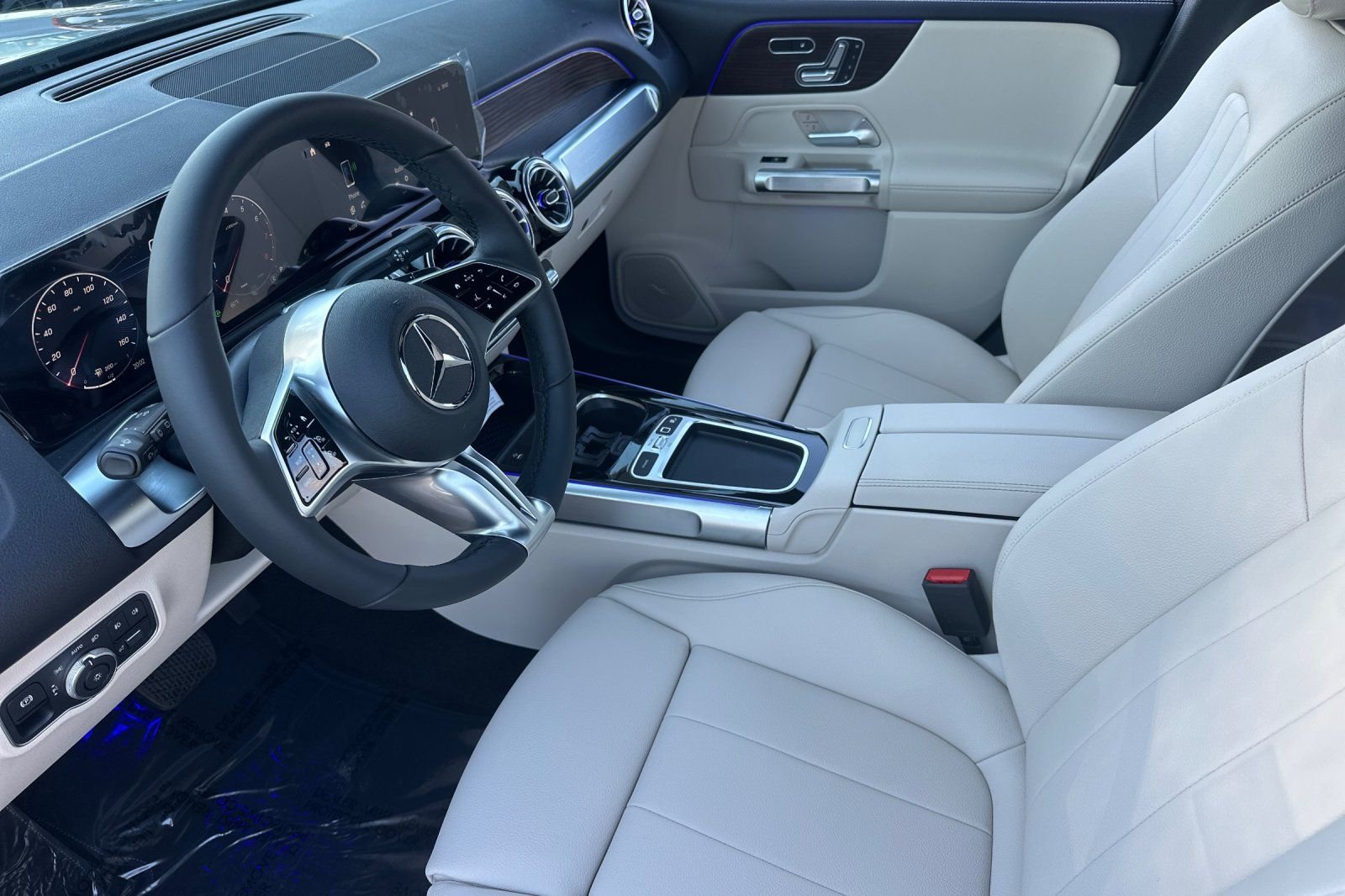 New 2026 Black Mercedes-Benz GLB 250 image 10