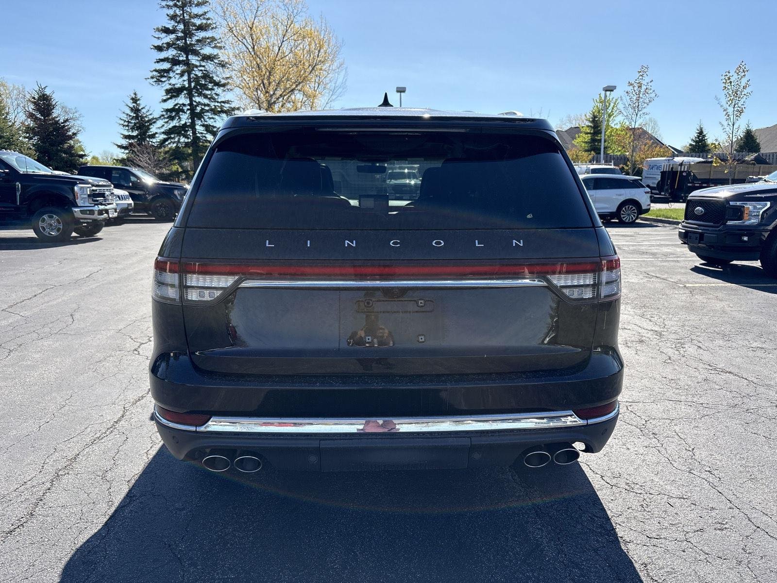 Used 2020 Infinite Black Metallic Lincoln Reserve image 18