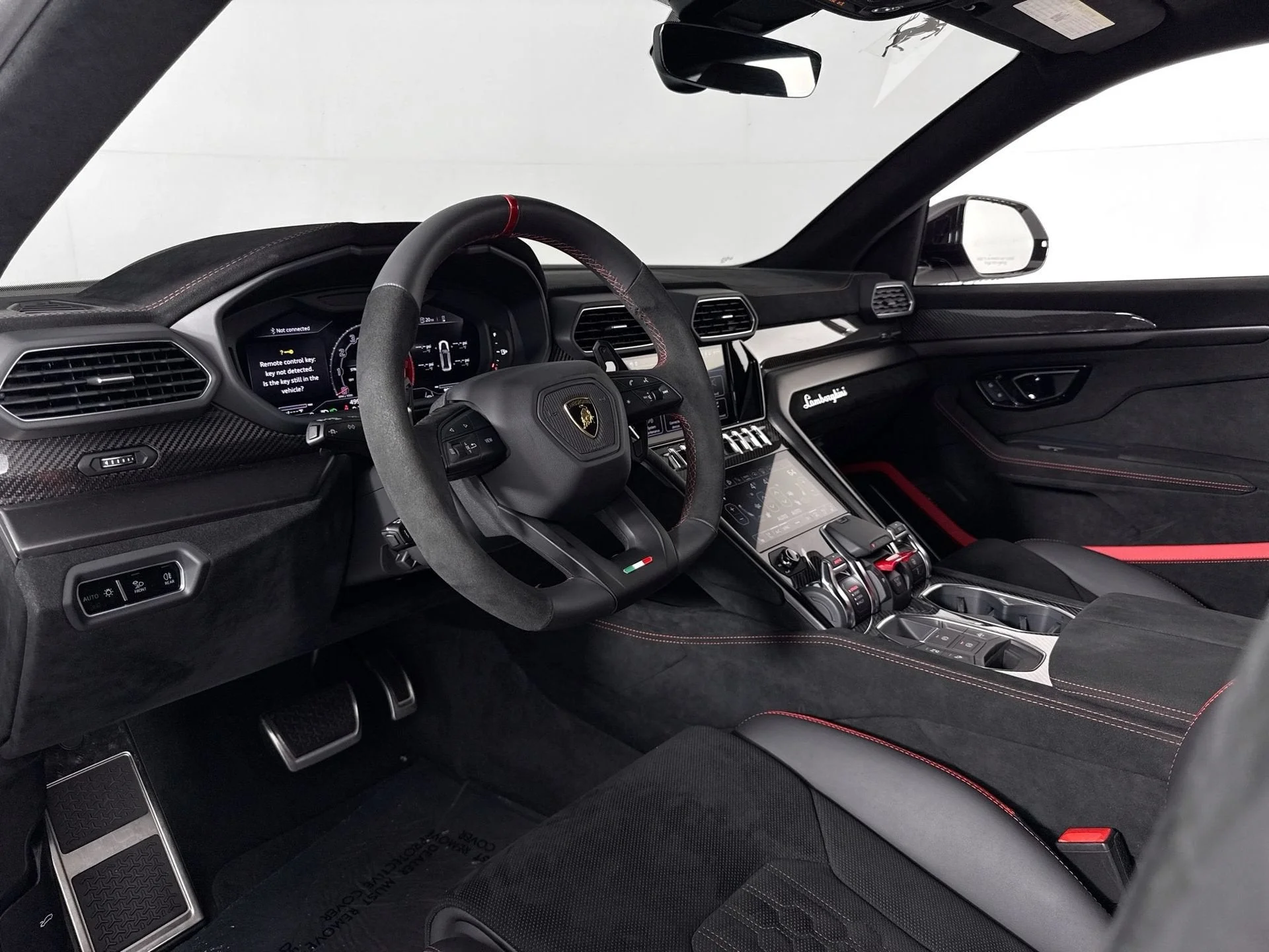 Used 2024 Bianco Monocerus Metallic Lamborghini Performante image 30
