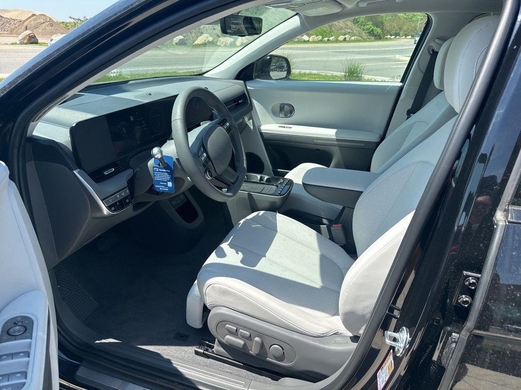 New 2026 Black Hyundai Limited image 13
