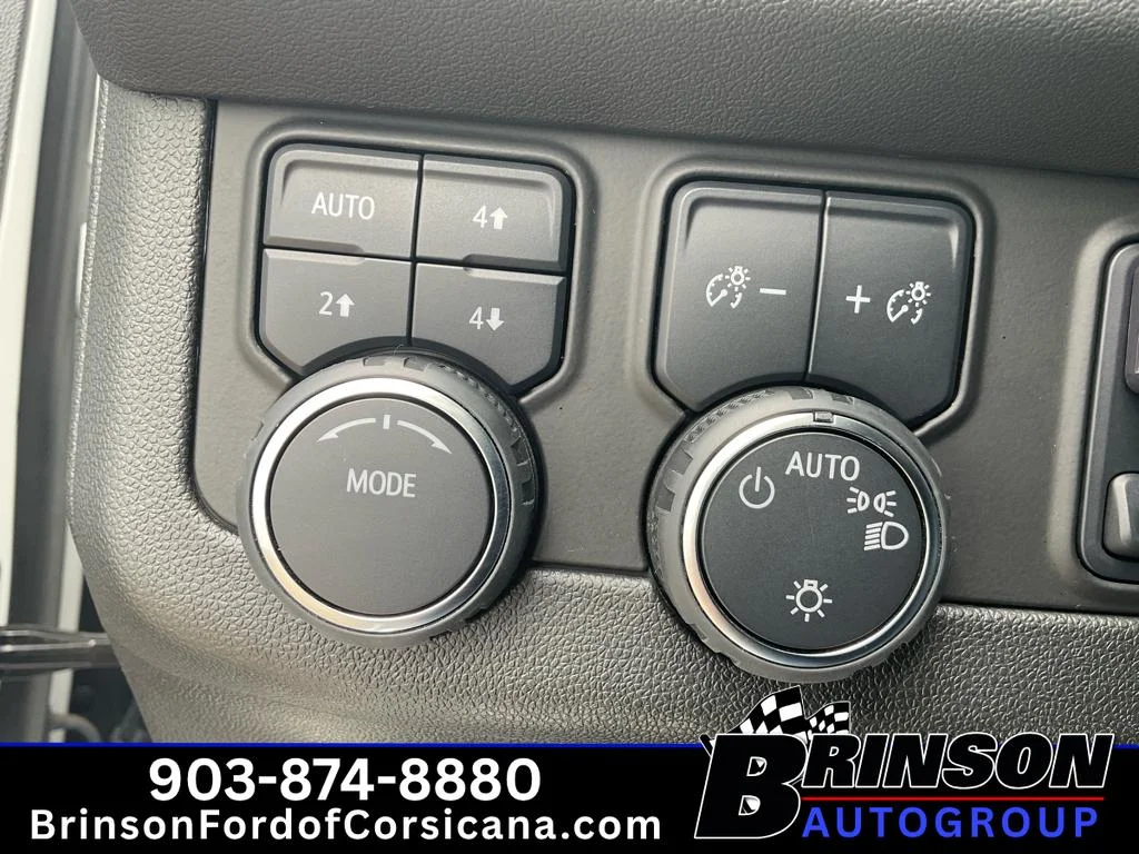 Used 2024 Iridescent Pearl Tricoat Chevrolet High Country image 36