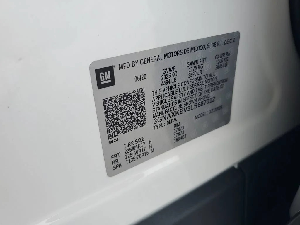 Used 2020 SUMMIT WHITE Chevrolet LT image 27