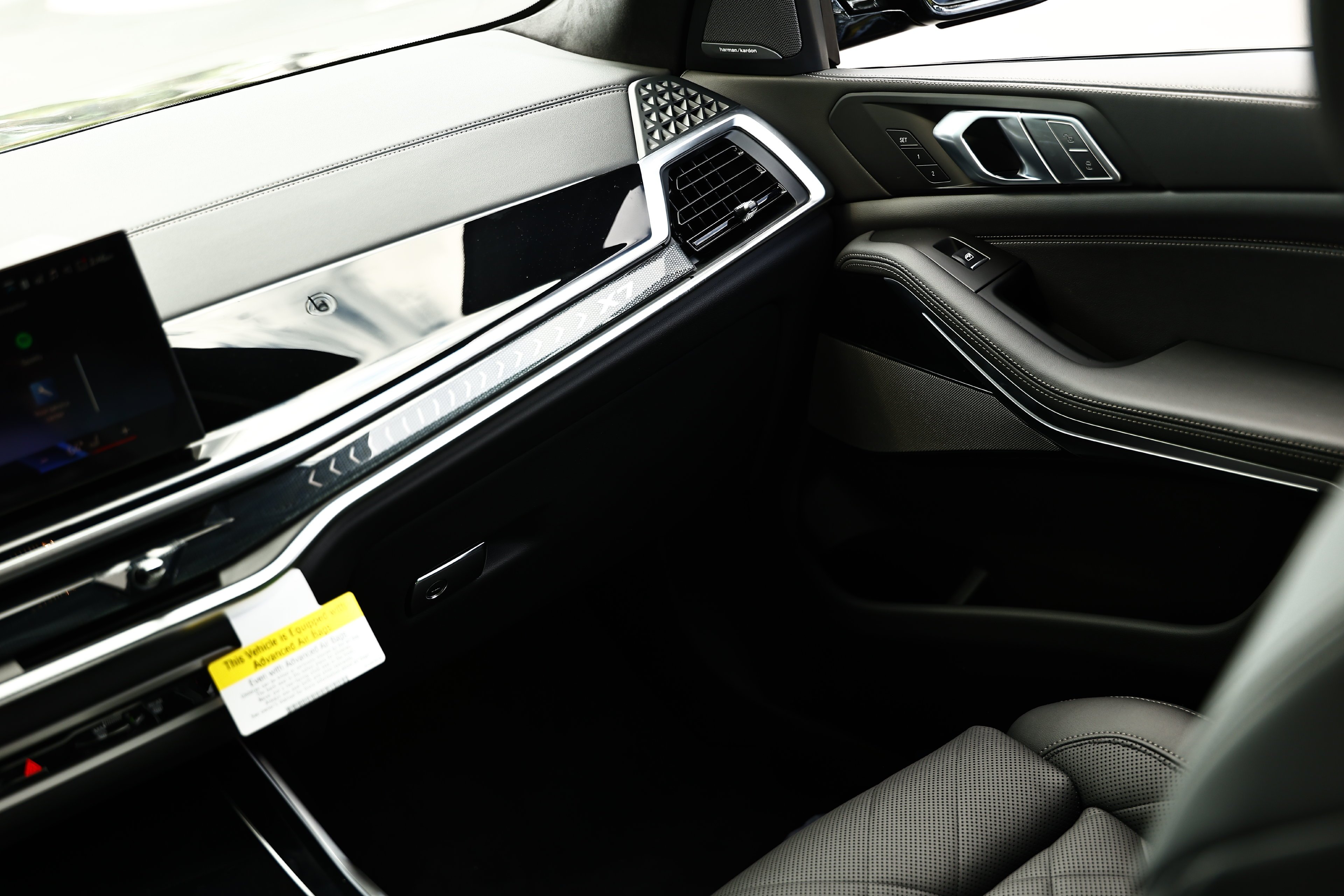 New 2027 Carbon Black Metallic BMW xDrive40i image 30