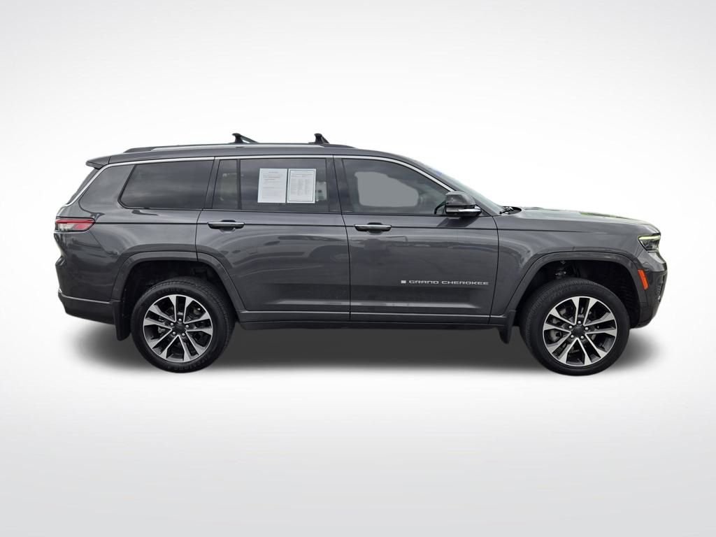 Used 2022 Gray Jeep Overland image 2