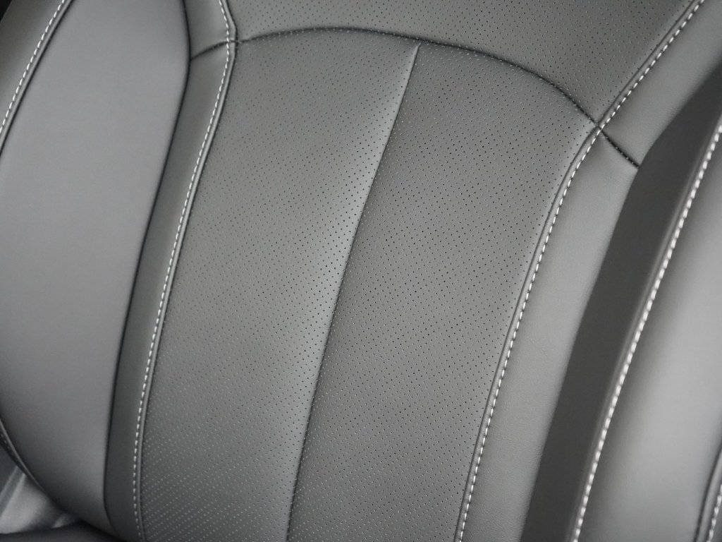 Used 2026 Mineral Black INFINITI LUXE image 26