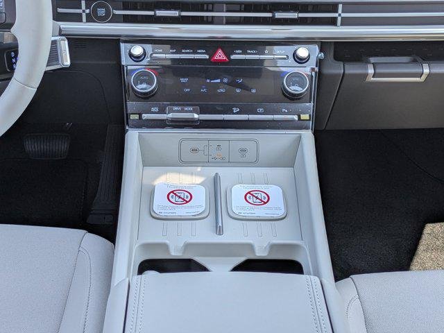 New 2026 Ecotronic Gray Hyundai SE image 17
