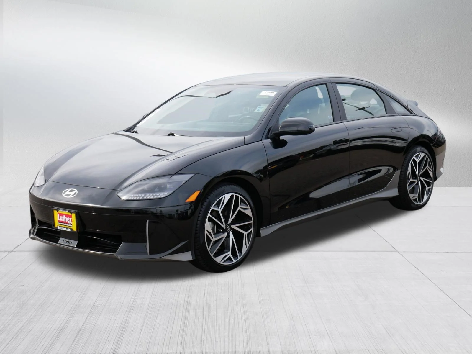 Used 2023 Onyx Black Hyundai SEL image 3