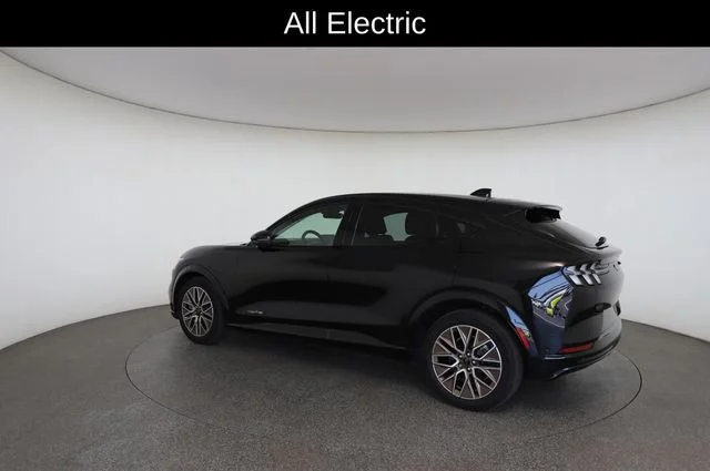 Used 2024 Black Ford Premium image 9